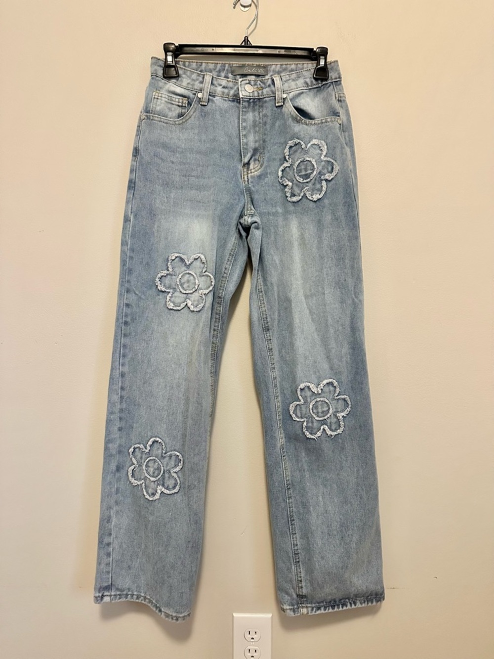 Cali 1850 Floral Applique Jeans Size 26 Denim Straight Leg Y2K Flower Patch